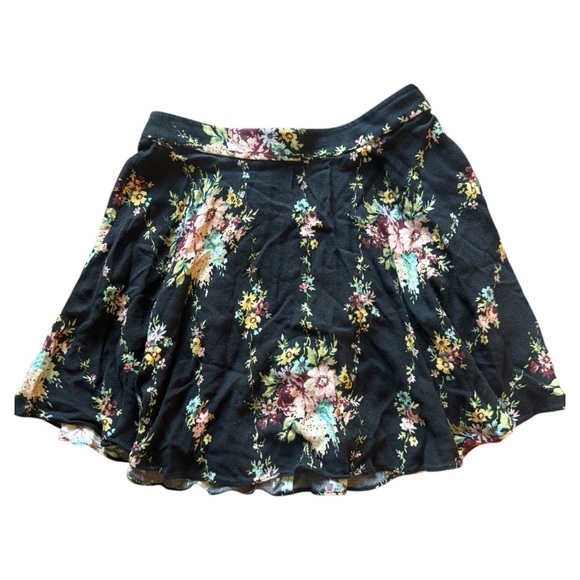 Alice+Olivia Floral Mini Skirt - Picture 1 of 7